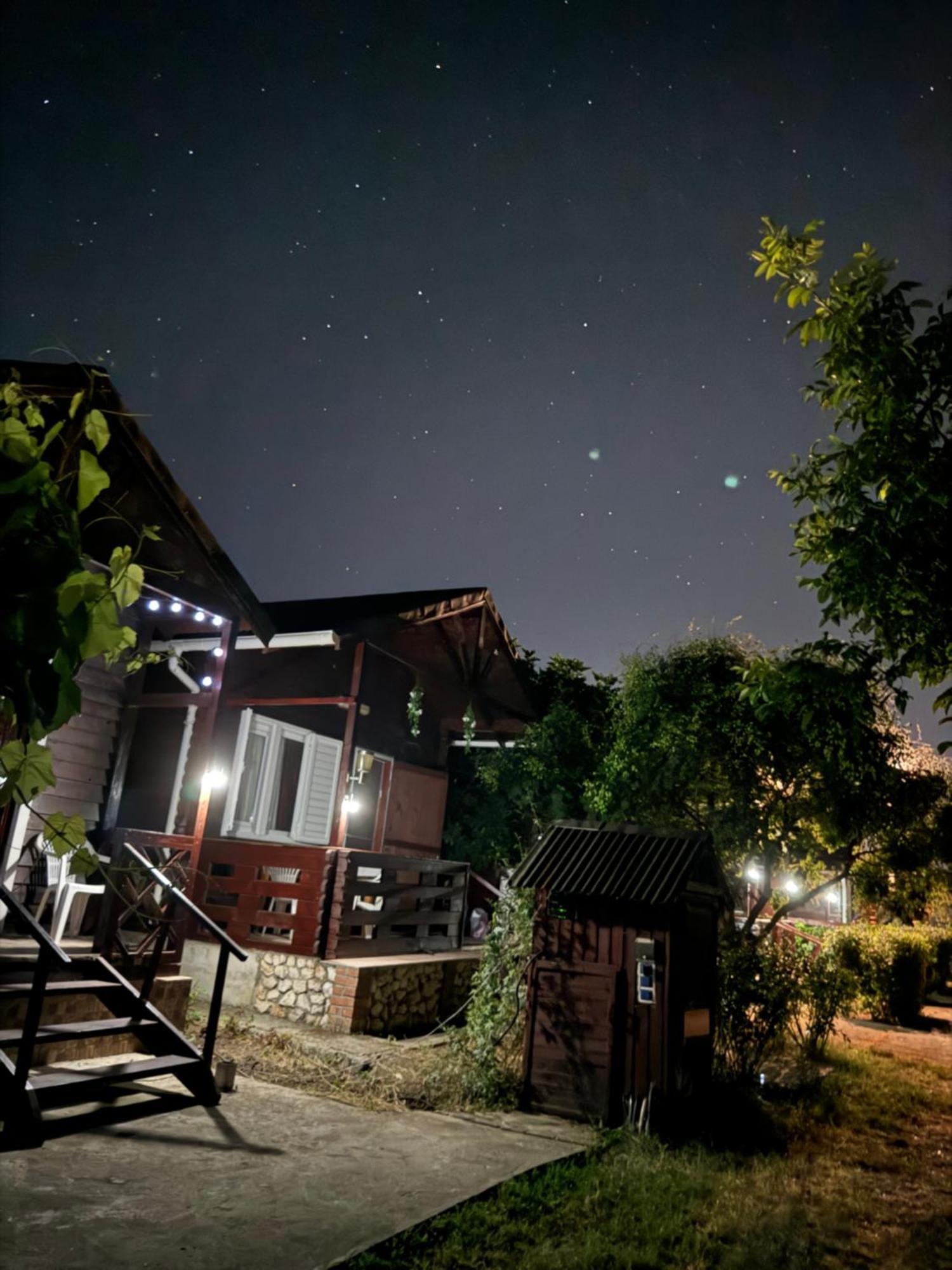 Colt De Rai Hotel Corbu  Ngoại thất bức ảnh