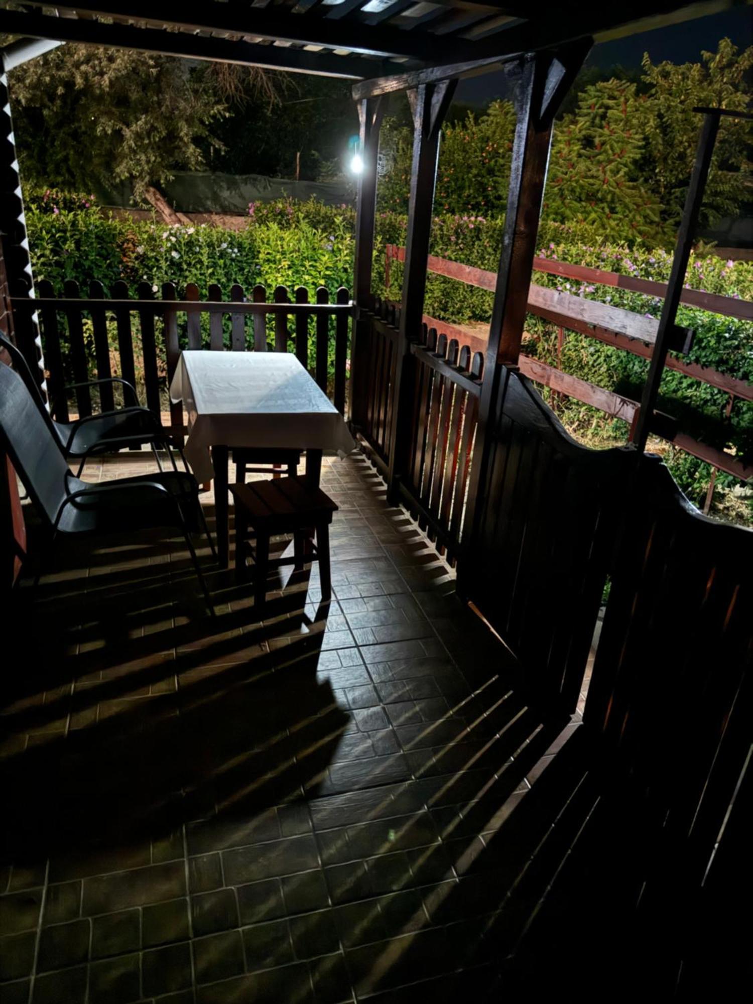 Colt De Rai Hotel Corbu  Ngoại thất bức ảnh