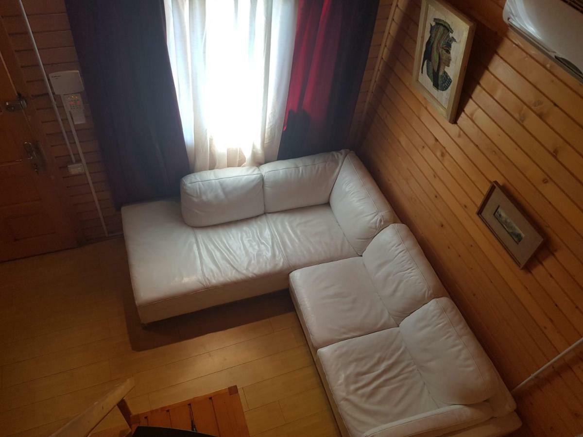 Colt De Rai Hotel Corbu  Ngoại thất bức ảnh